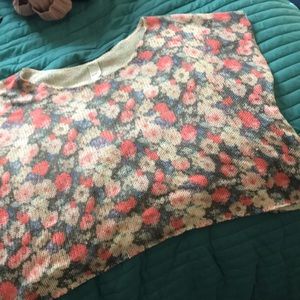 Sleeveless crochet floral crop top Large